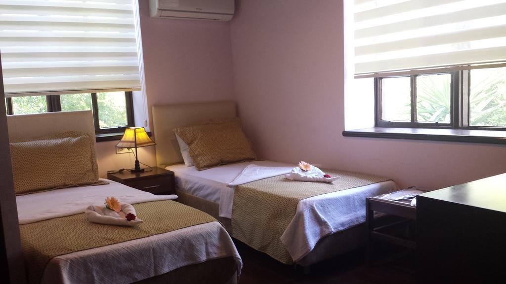 Kaleici Ozkavak Hotel Antalya Exterior foto