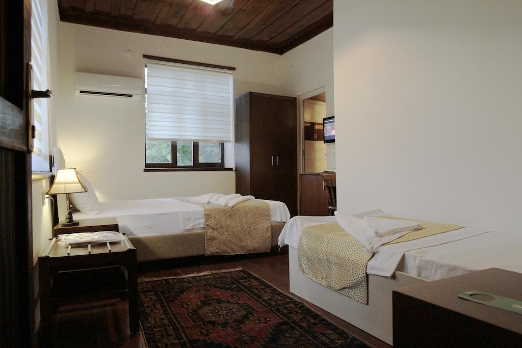 Kaleici Ozkavak Hotel Antalya Zimmer foto